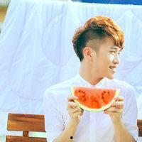 情侣吃瓜情侣头像高清,情侣吃瓜头像，高清甜蜜瞬间