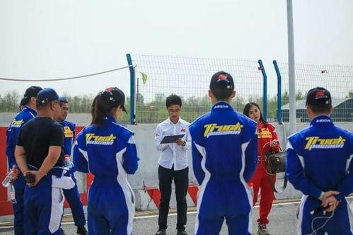 吃瓜赛车手,揭秘赛车界背后的娱乐风云