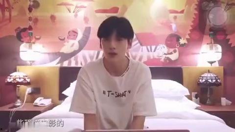 综艺讨论孩子吃瓜视频,孩子吃瓜视频引发家庭教育新思考