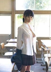 河南校服女孩吃瓜视频,校园生活新视角